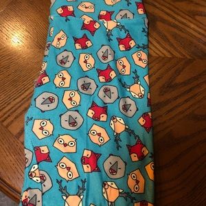 Lularoe OS woodland leggings